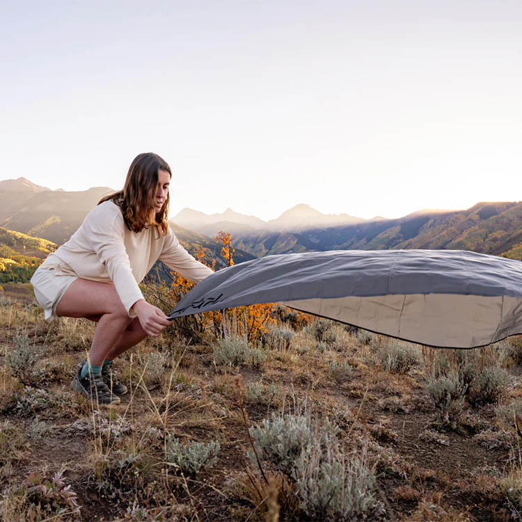 Pocket picnic blanket