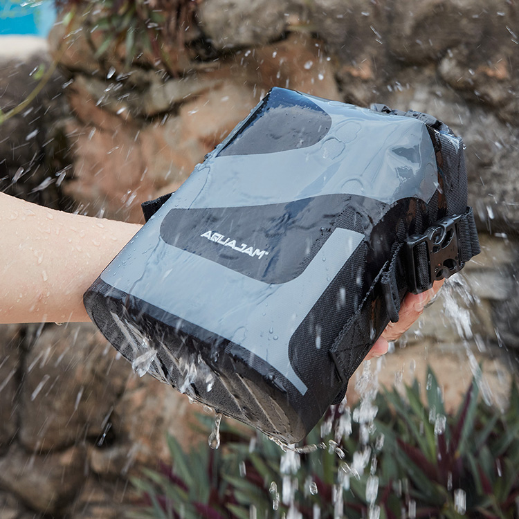 Waterproof shoulder bag