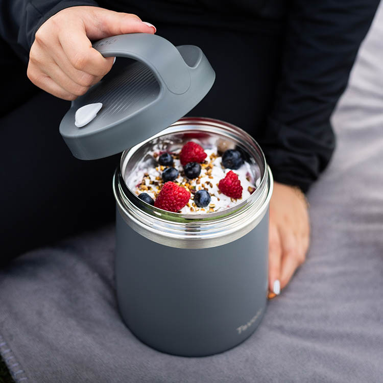 Large thermos for food and ice cream