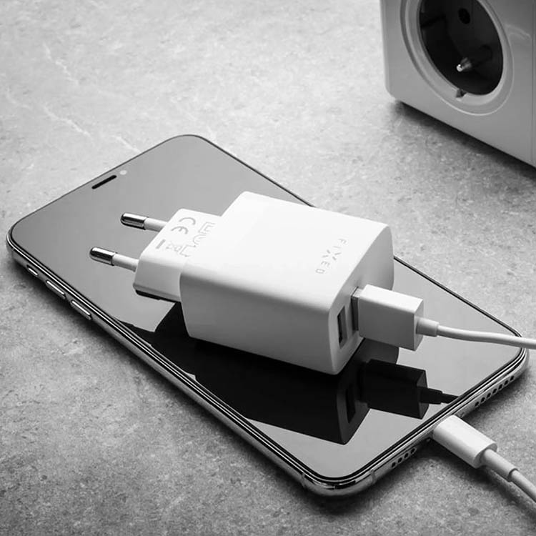 USB charger with multiple ports