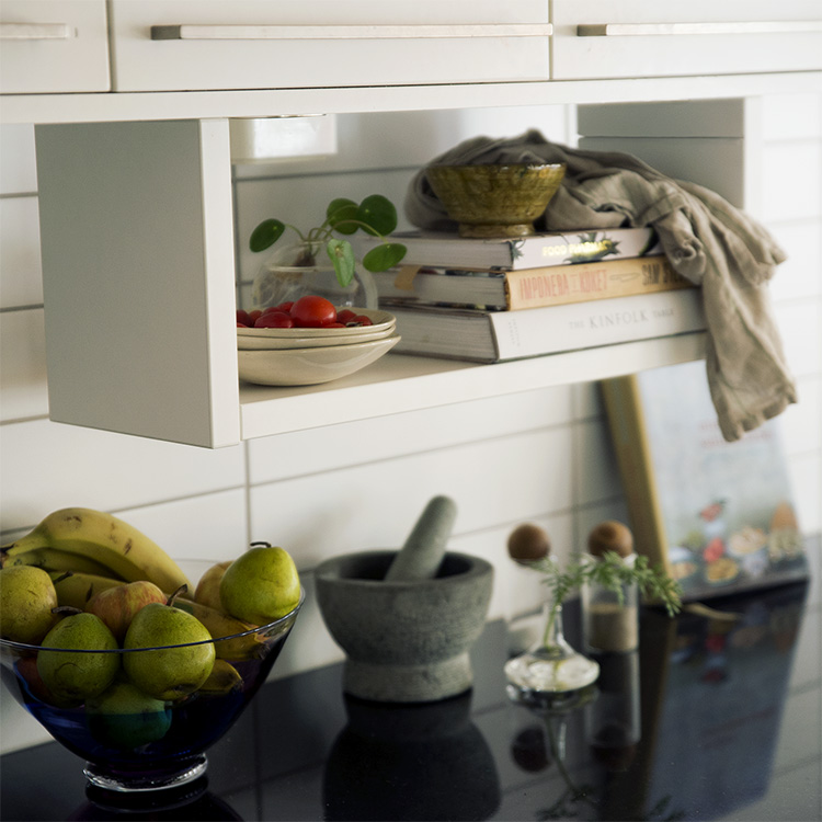 DSHELF - a smart and versatile shelf