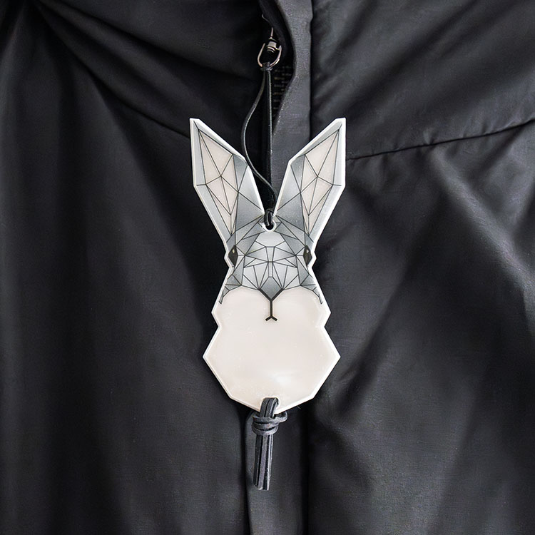 Reflective accessories with animal motifs