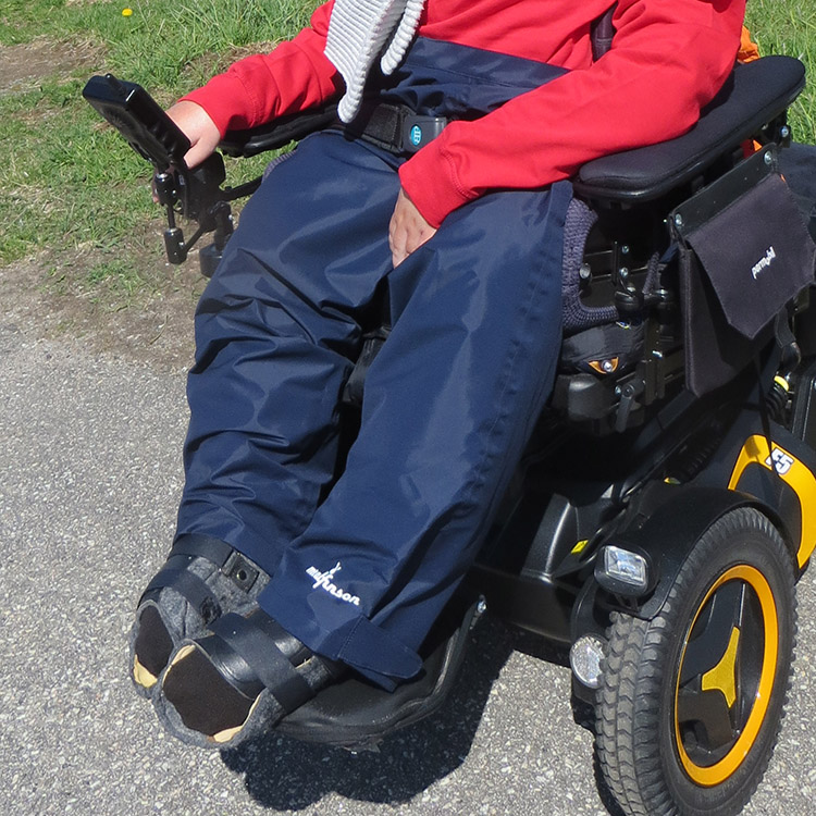 Rain trousers for wheelchair users