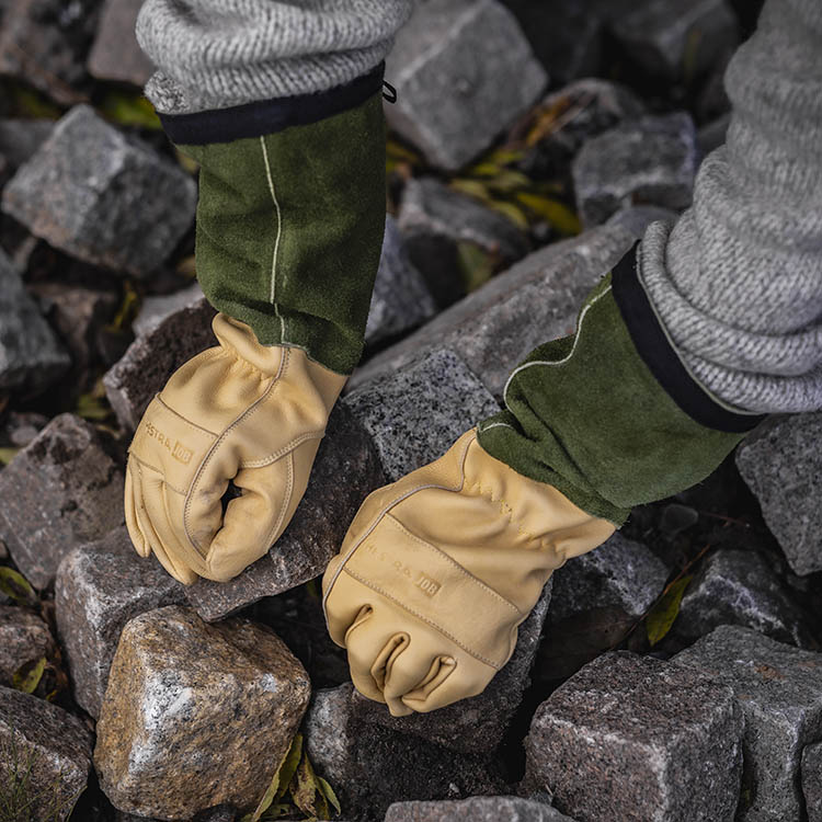 Long work gloves