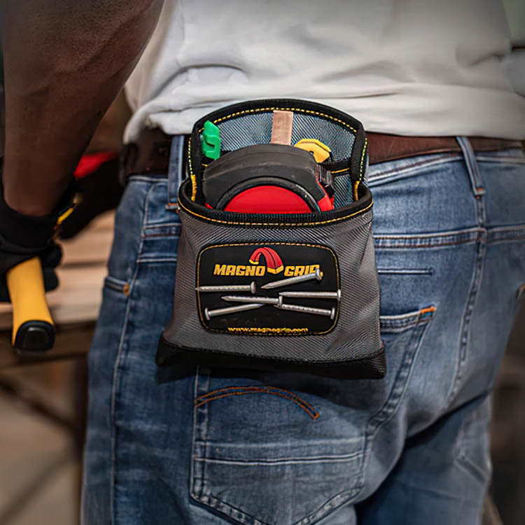 Tool pocket with magnetic surface, MagnoGrip