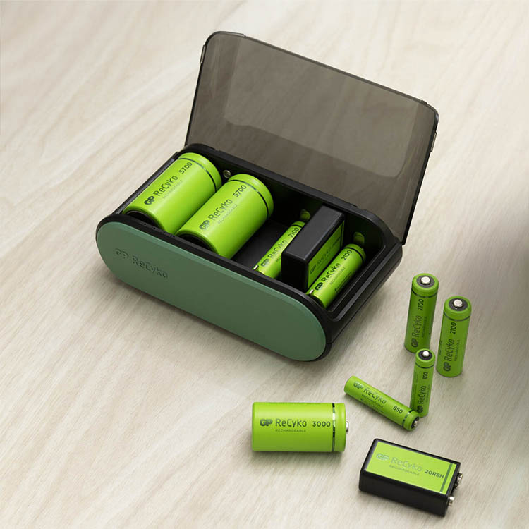 Universal battery charger, GP ReCyko