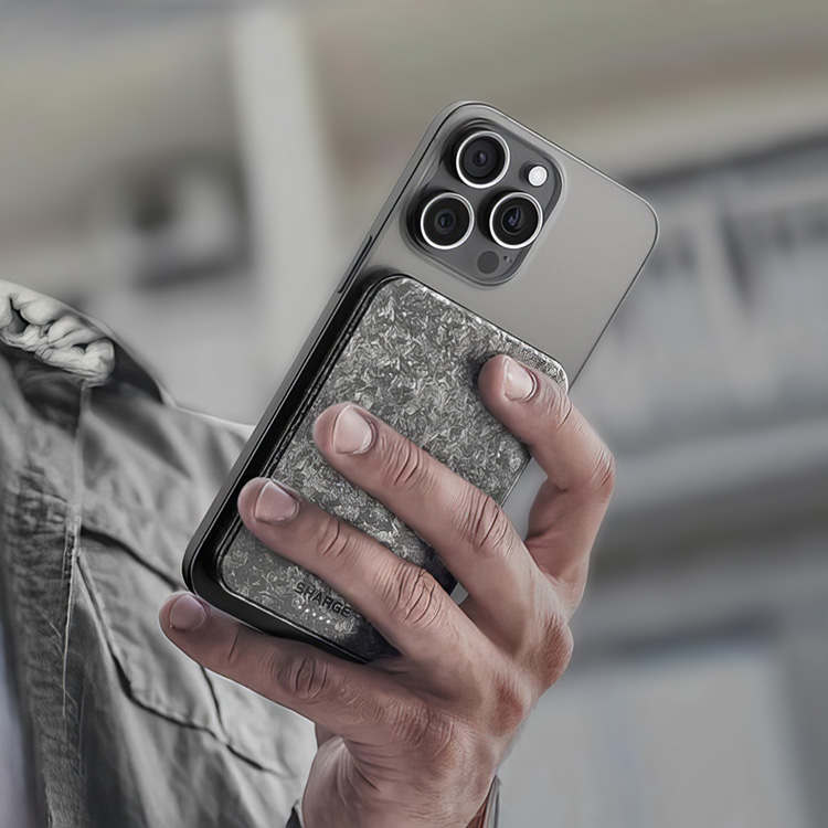 Powerbank with wireless charging