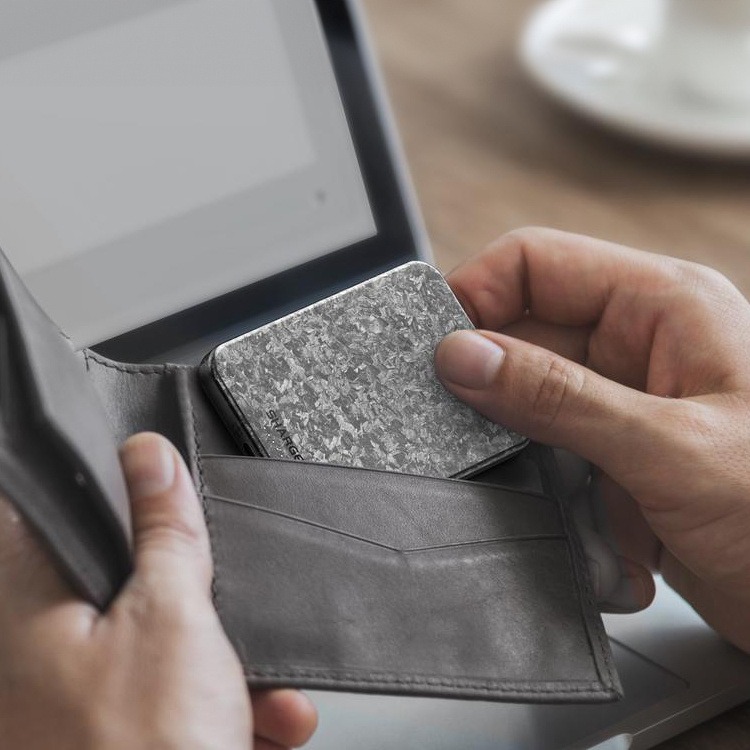 Powerbank with wireless charging