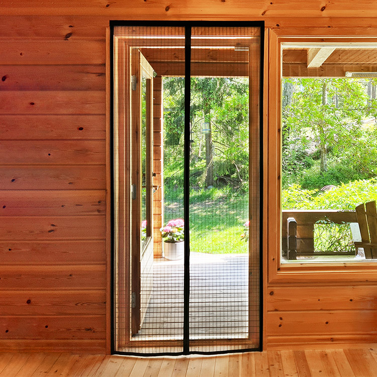 Mosquito net with magnetic lock