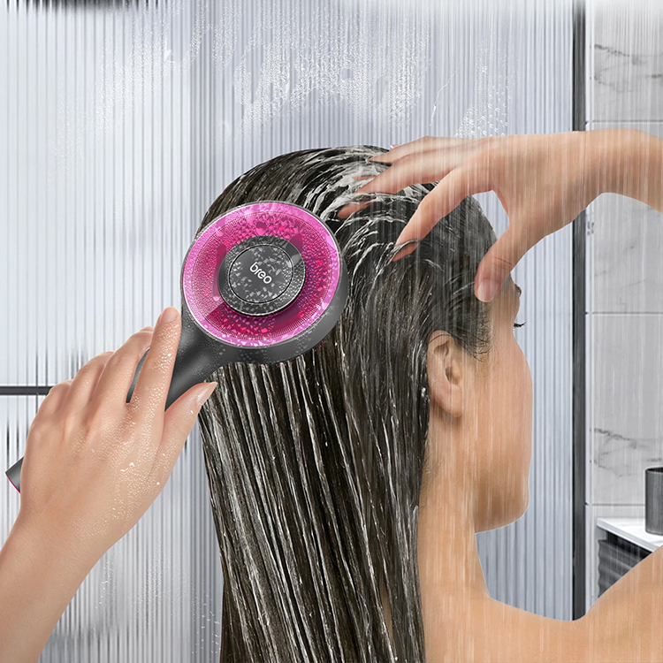 Scalp brush with red light therapy, Breo
