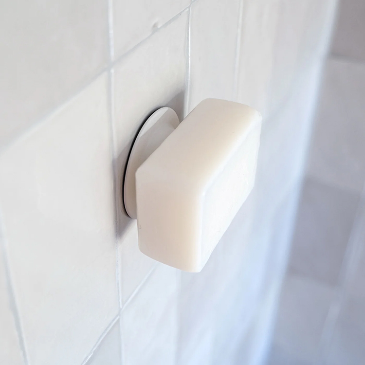 Magnetic holder for hard soap, Soapi