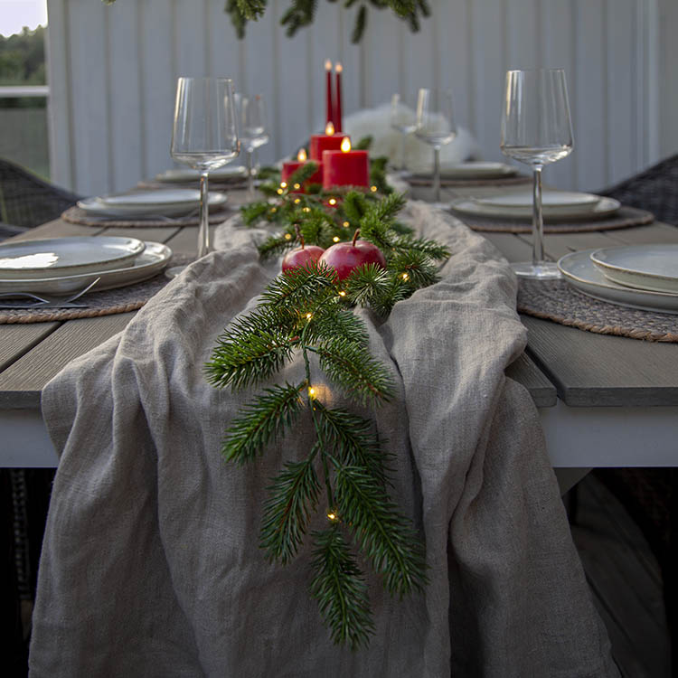 Battery-powered pine LED garland 