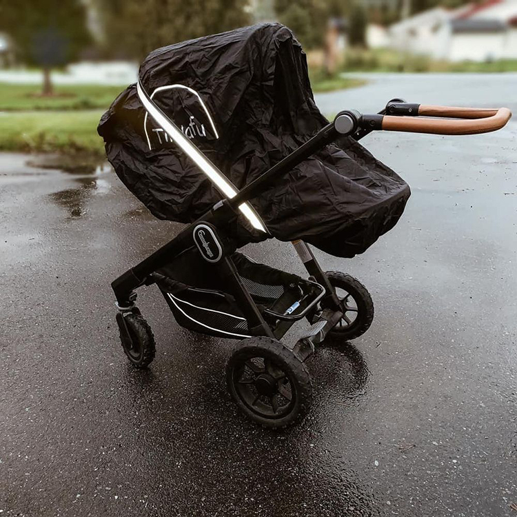 Reflective strap for prams