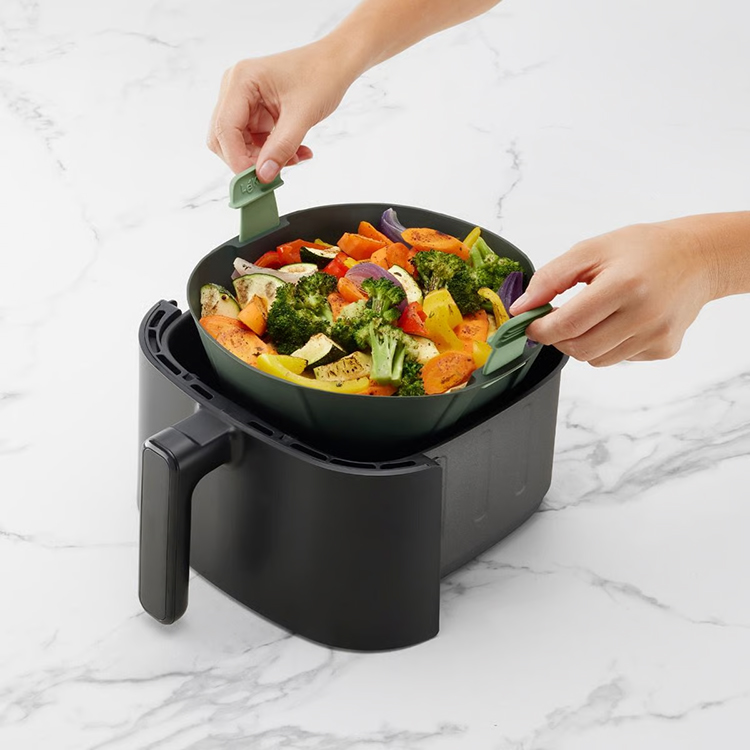 Silicone mold for air fryer, Lékué