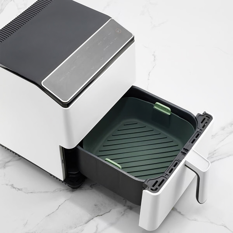 Silicone mold for air fryer, Lékué
