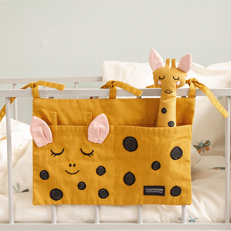 Bed pocket for crib