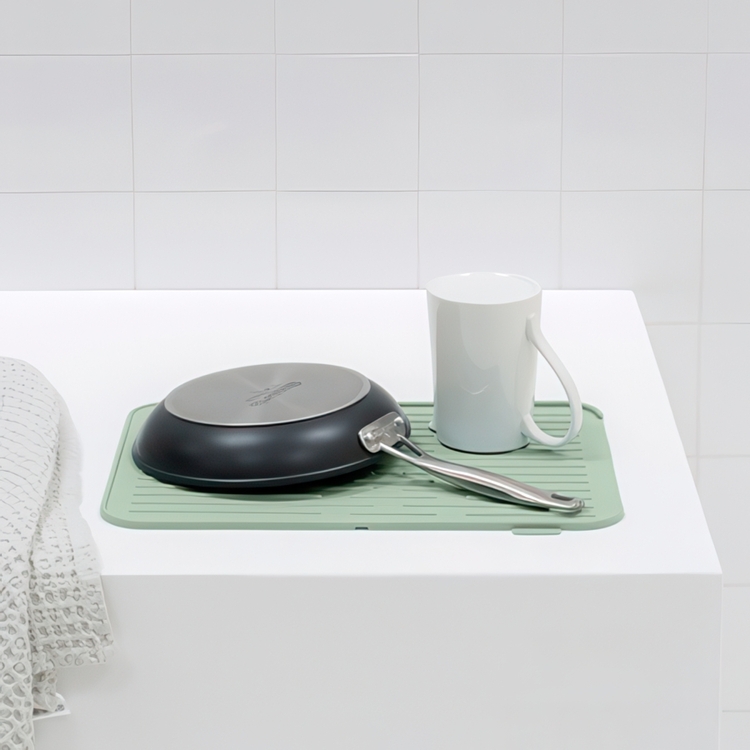 Dish Drying Mat in Silicone, BRABANTIA , 44 x 32,5 cm, Jade Green