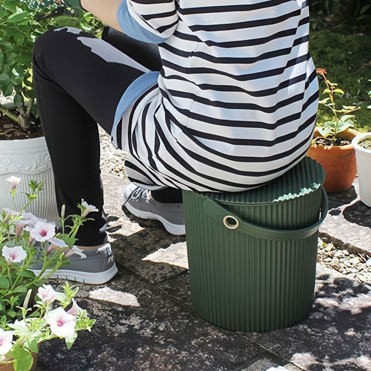 Bucket / basket with lid, MEDIUM OMNIOUTIL, 10 L, Baked Green