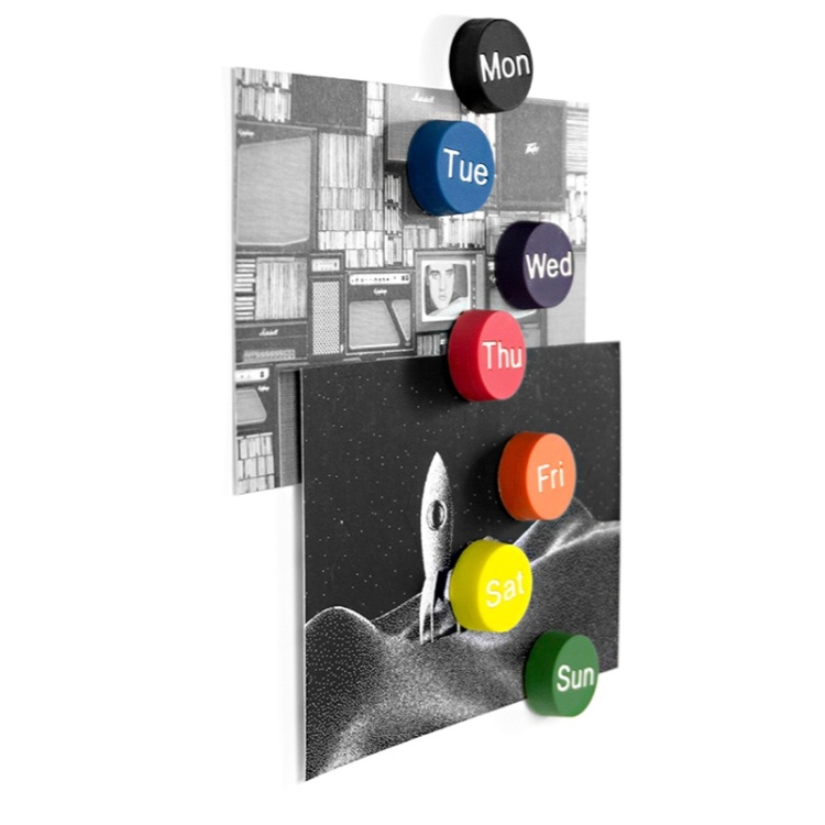 Magnets, Large , Set of 7, WEEKDAYS, Ø 2,5 cm, Assorted
