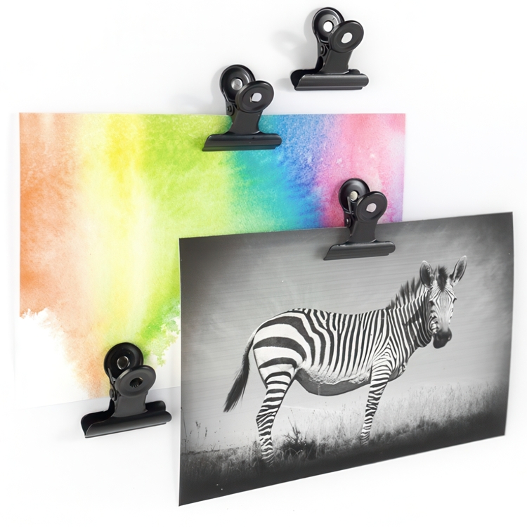Magnetic clip, Set of 4, GRAFFA, 3 x 3 x H 2 cm