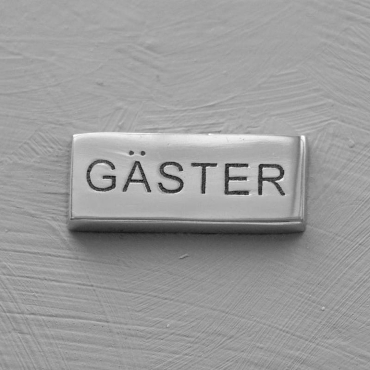 Sign, GÄSTER, 5 x H 2 cm, Exmez, Sand-cast aluminum
