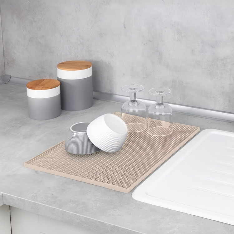 Drain mat with spike structure, CLASSIC DRIP MAT, 40 x 30 cm
