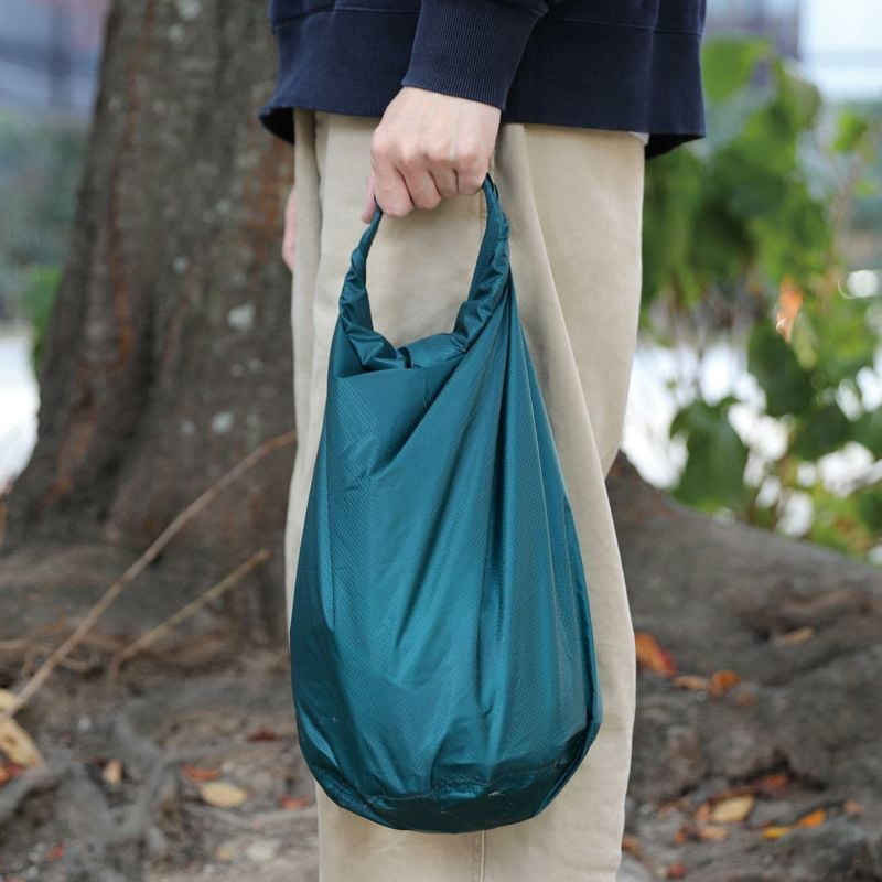 Vattentålig Påse, 12 Liter NÃ„HE DRY STUFF BAG LARGE, 32 x H 47 cm, Blå