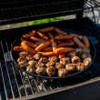 Cast-iron pan for the grill